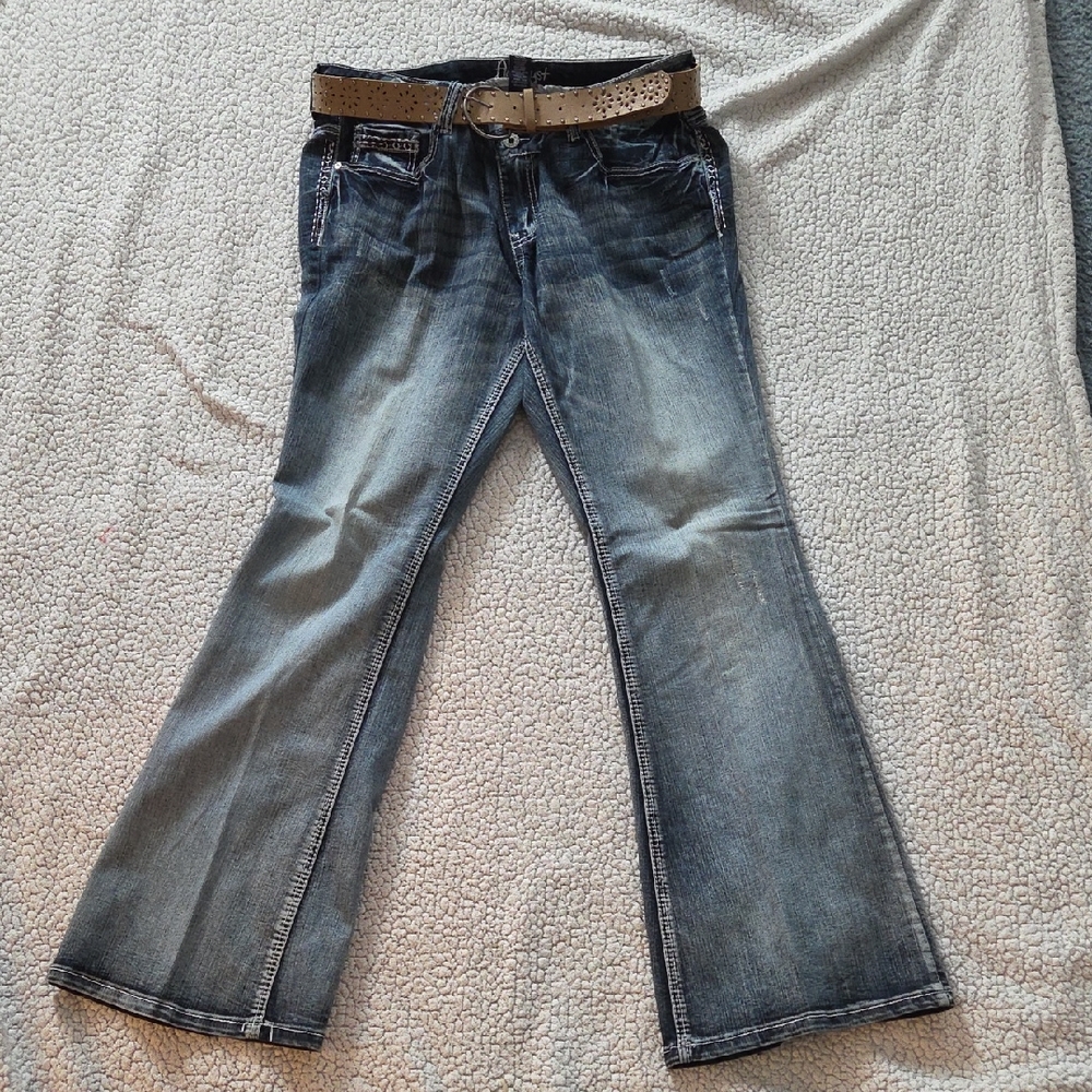 Amethyst Jeans Flare with Brown Belt